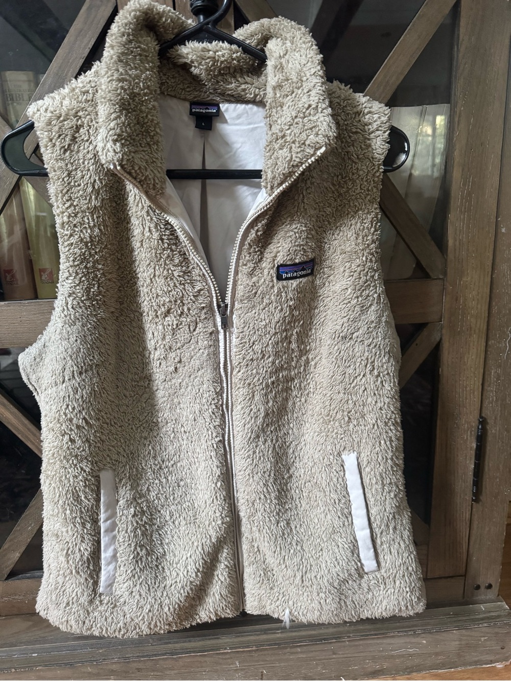 Patagonia Women's Cream Sherpa Fleece Vest large